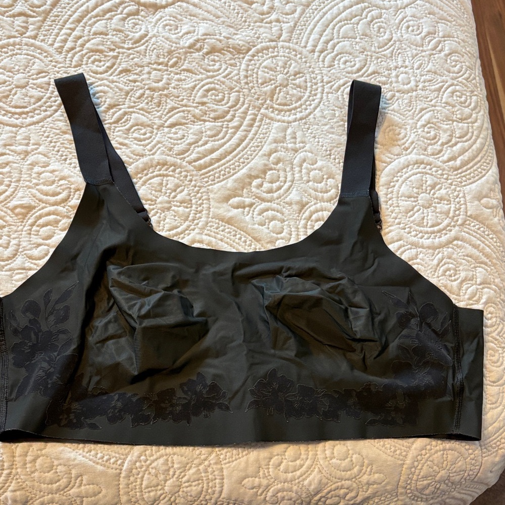 Cacique Black Floral Seamless Bralette 22/24